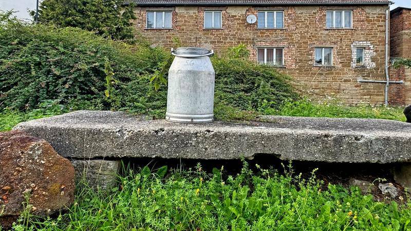 Altes Gehöft Kretzschau – Straßenansicht